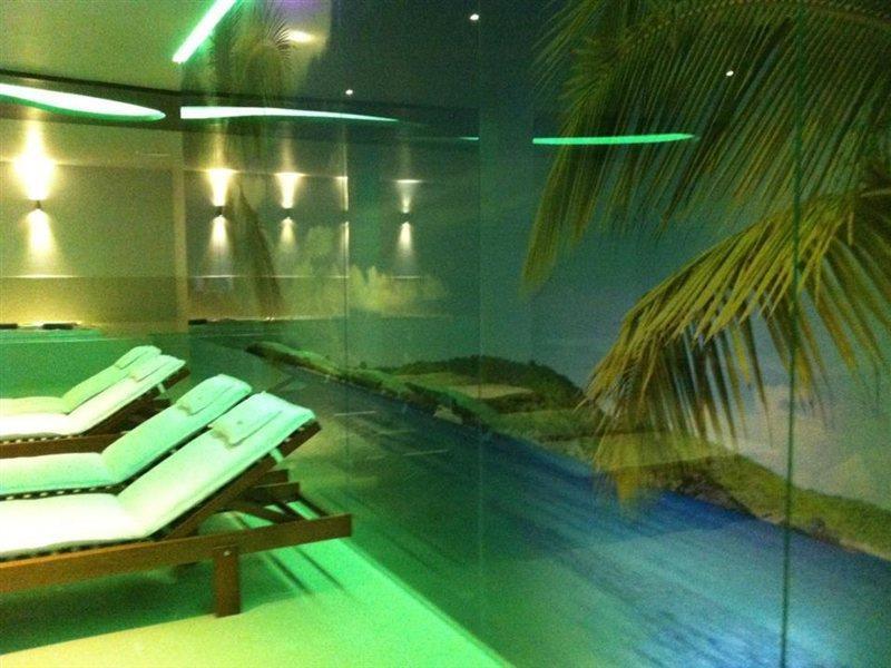 Hotel Phoenix Sesvete Esterno foto